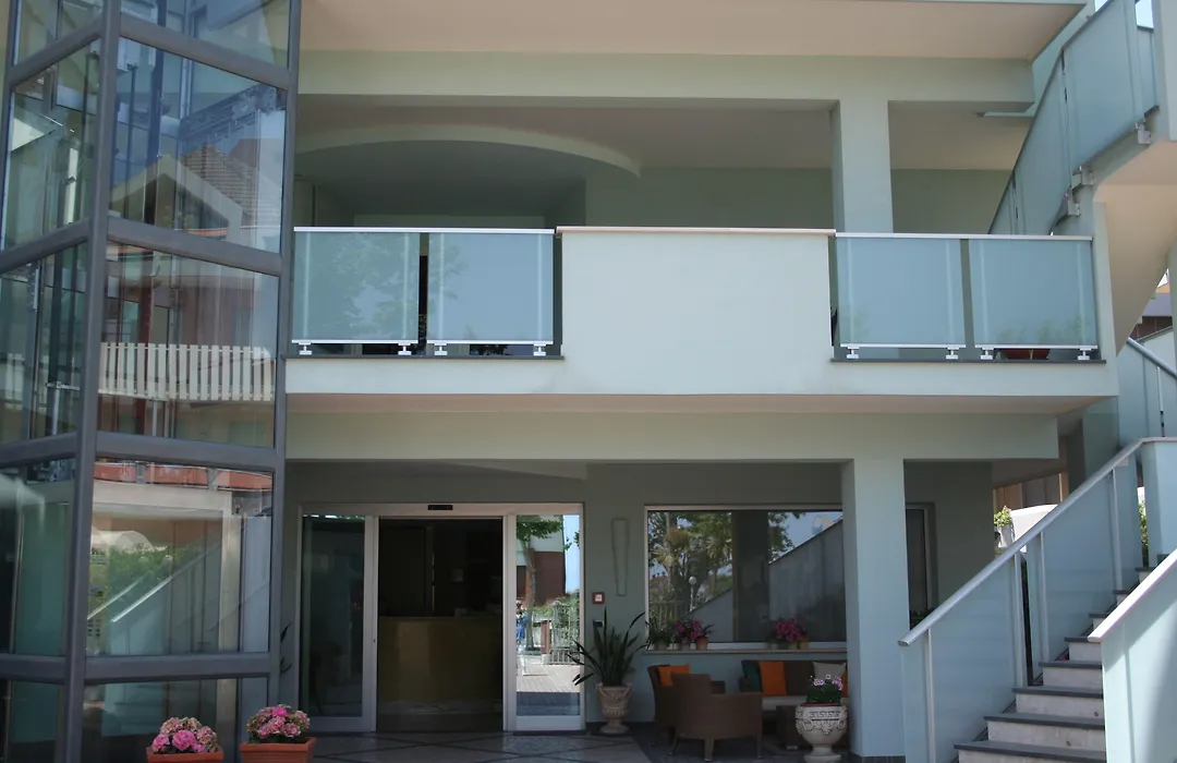 Hotel Diamante-1