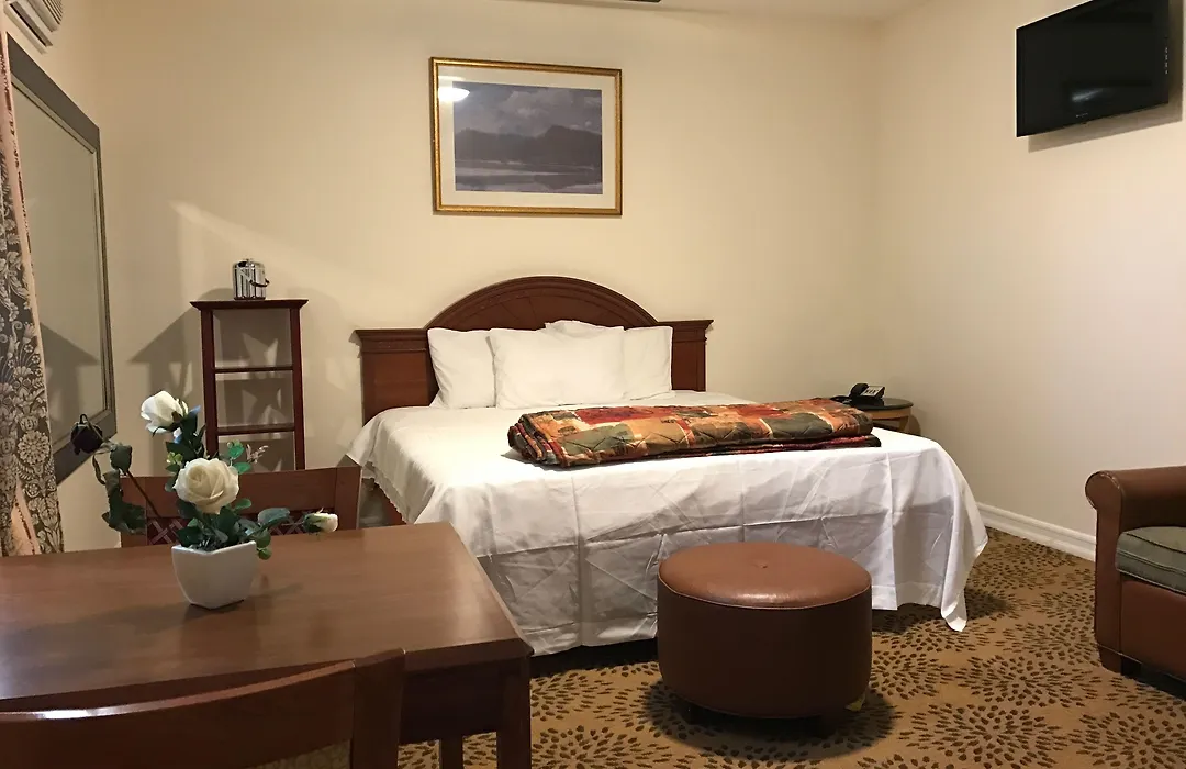 Waterbury Big Apple Motel-1