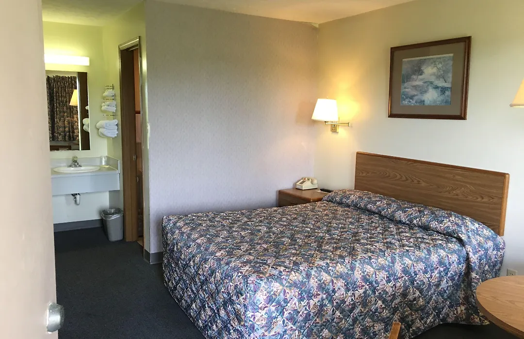 Salt Creek Inn-1