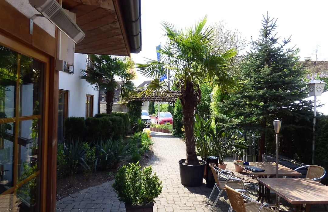 Hotel Blume-1