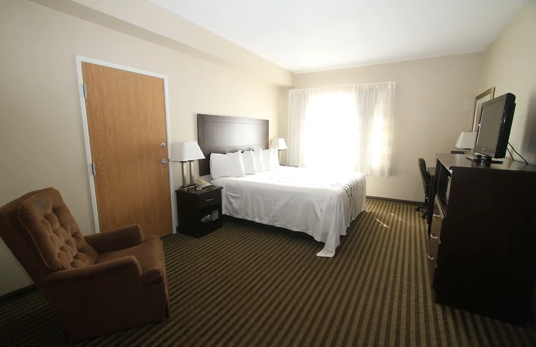 Bowman Inn And Suites-1