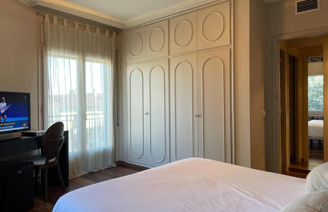 Hotel Esteba-1