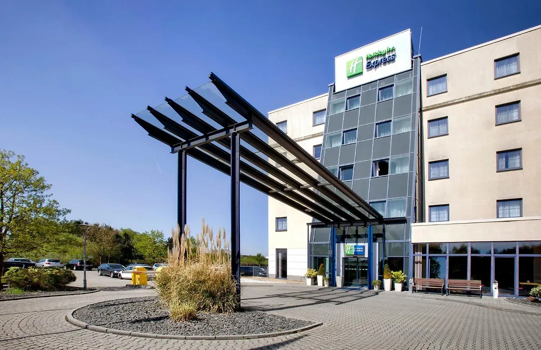 Holiday Inn Express Frankfurt Airport By Ihg-1