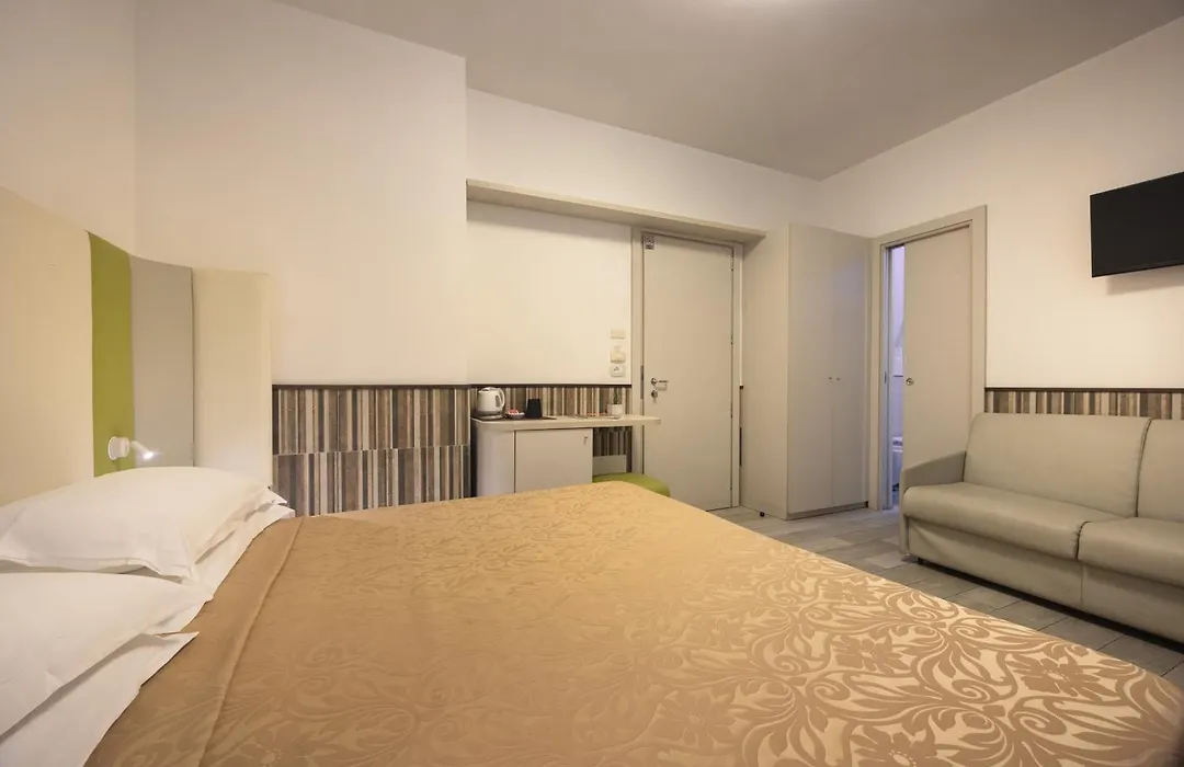 Hotel Flavia-1