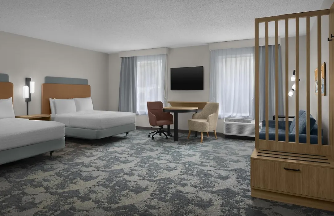 Hampton Inn & Suites Huntersville-1