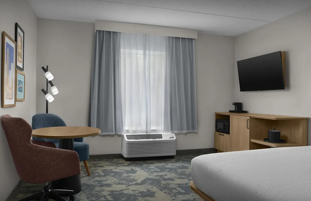 Hampton Inn & Suites Huntersville-1