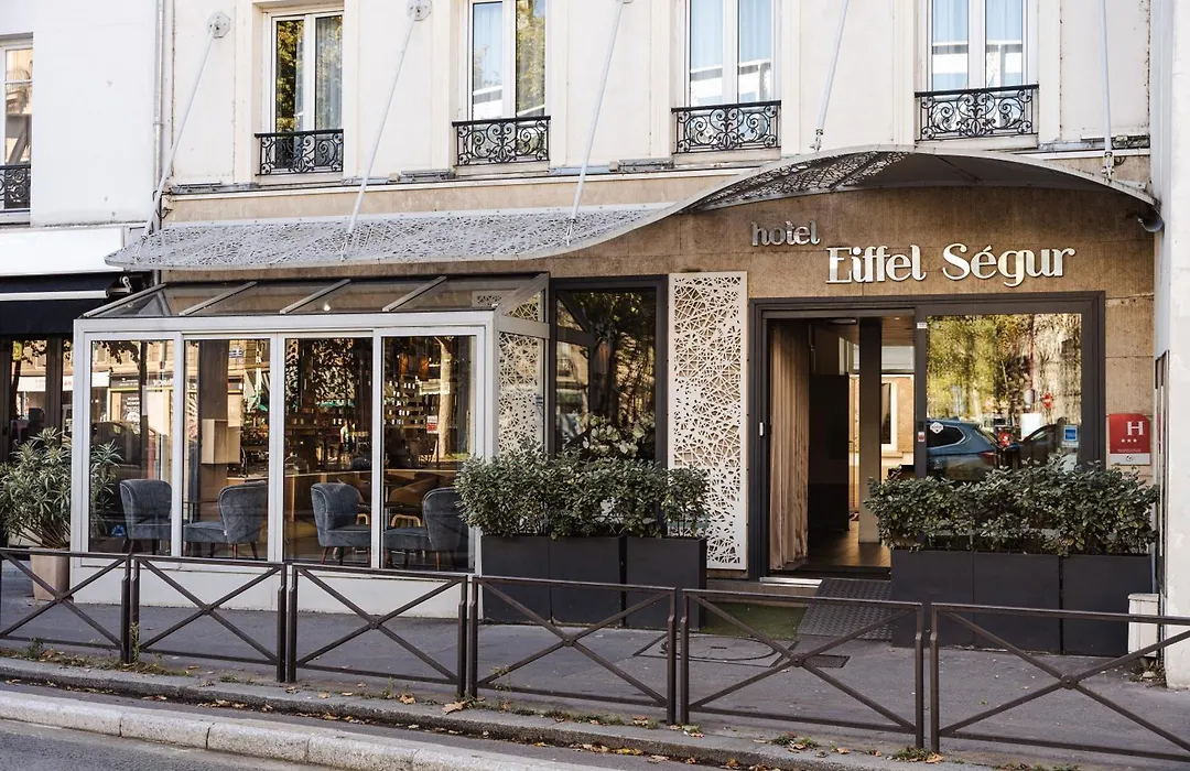 Hotel Eiffel Segur-1