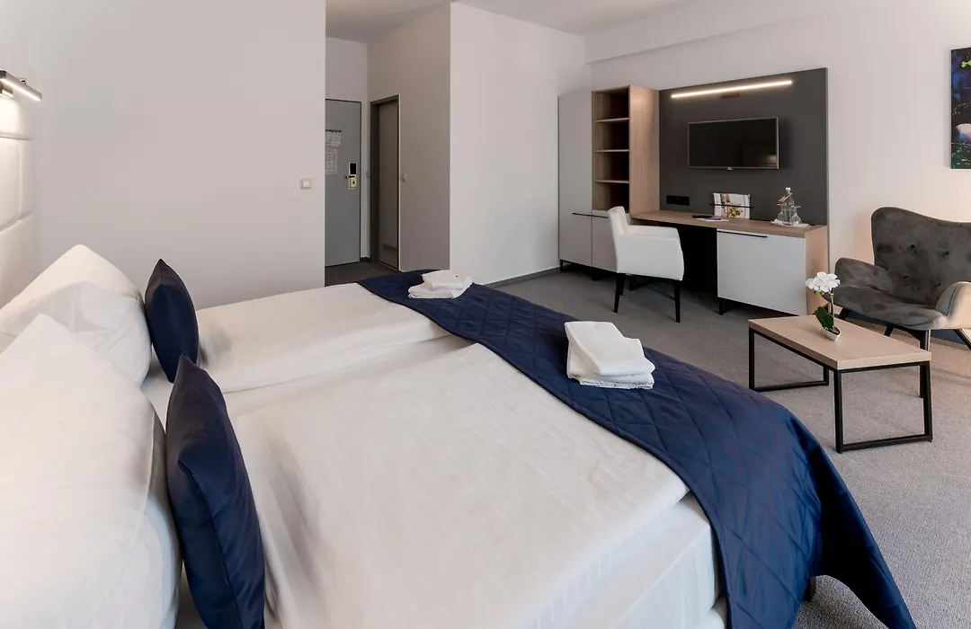 Hotel Stadtfeld-1