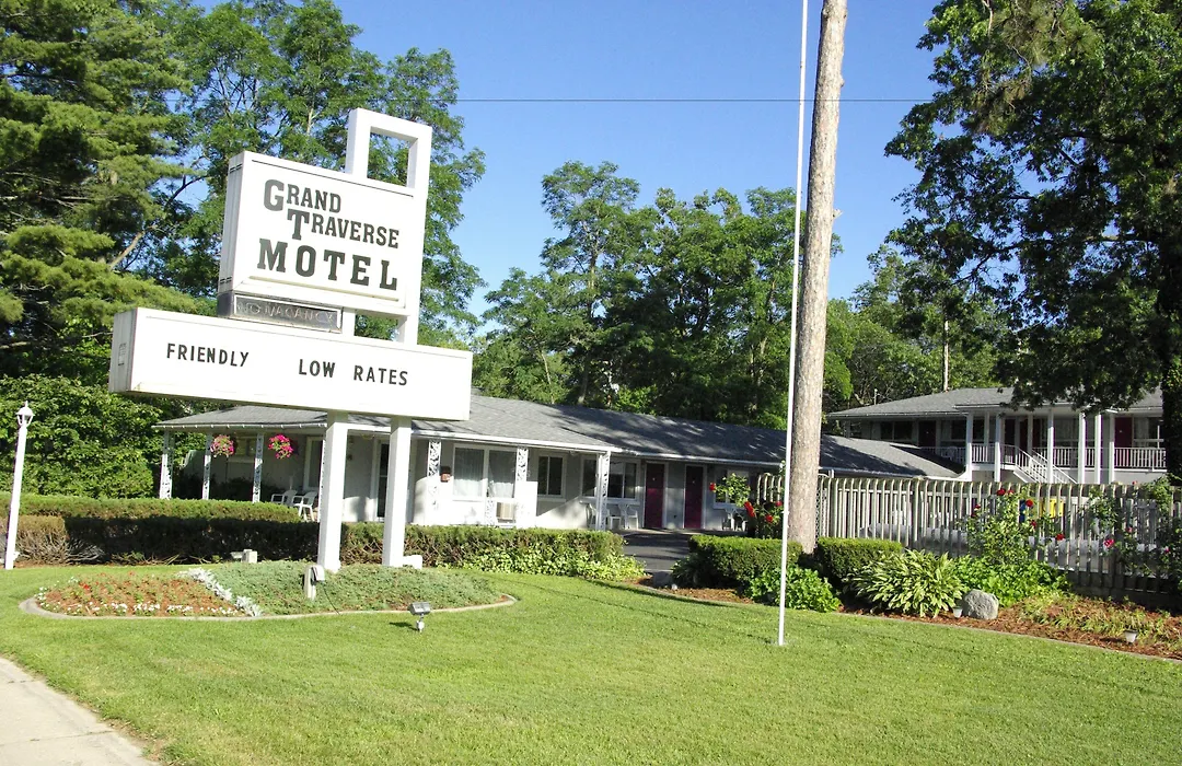 Grand Traverse Motel-1