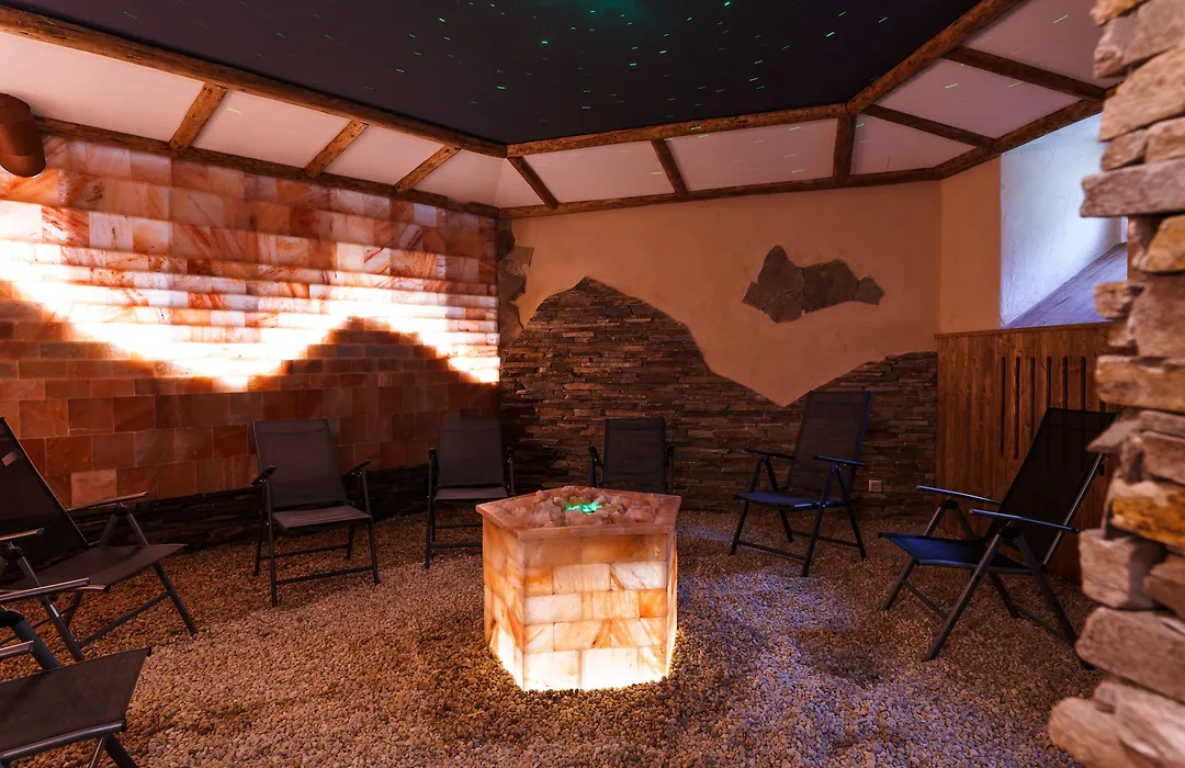 Spa Hotel Anglicky Dvur-1