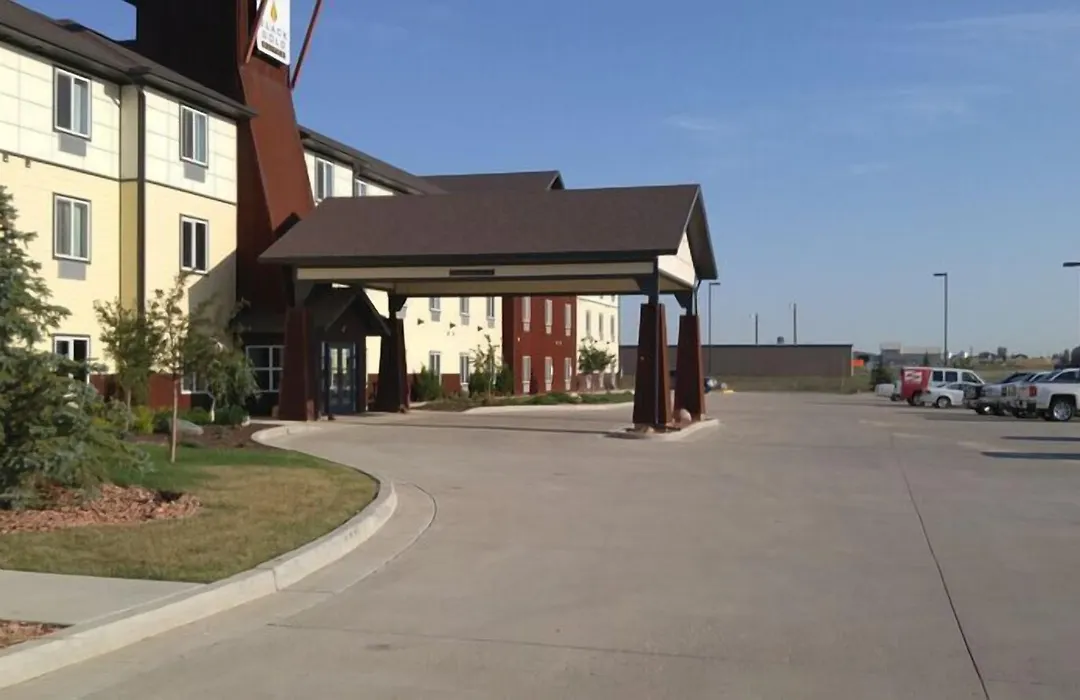 Black Gold Suites-1