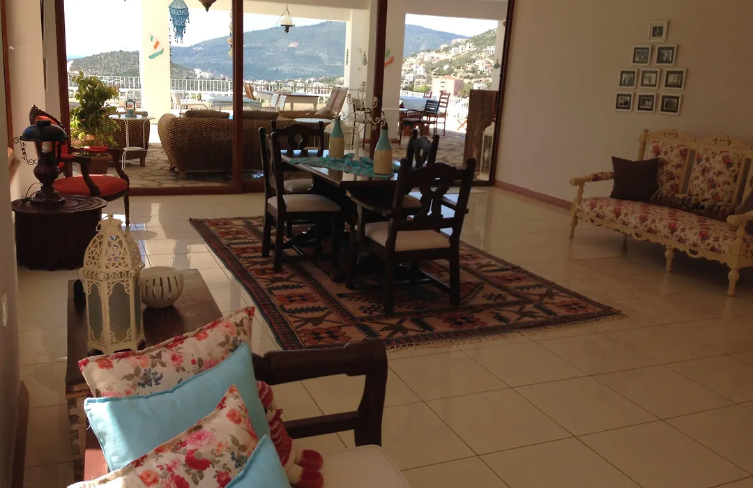 Lavender'S Lodge Hotel-1