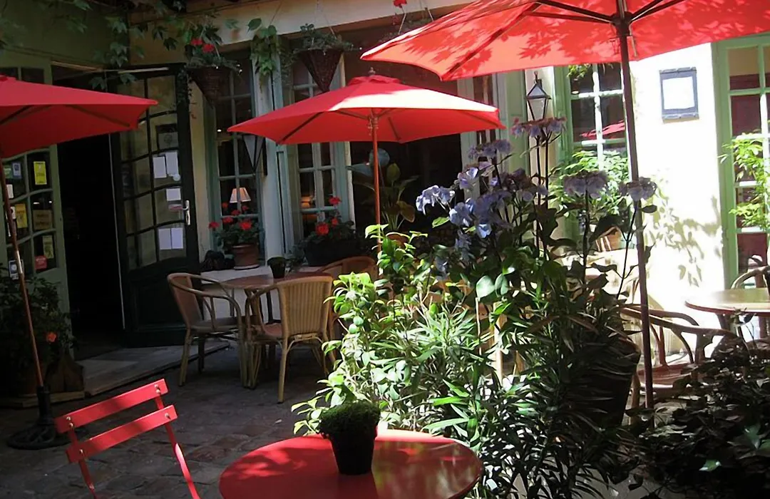 Le Vieux Carré-1