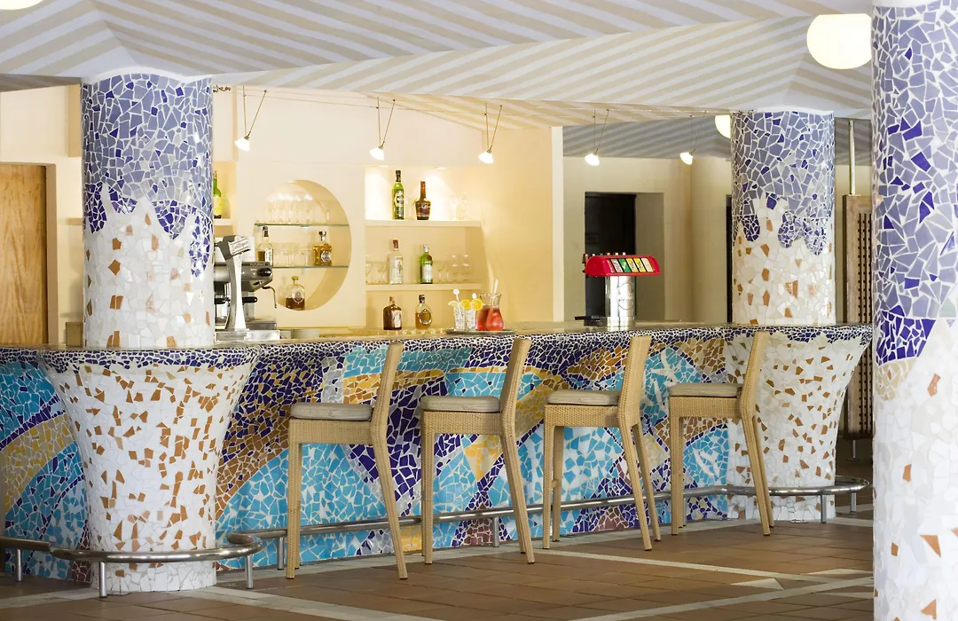 The Oasis By Don Carlos Resort (Adults Only)-1
