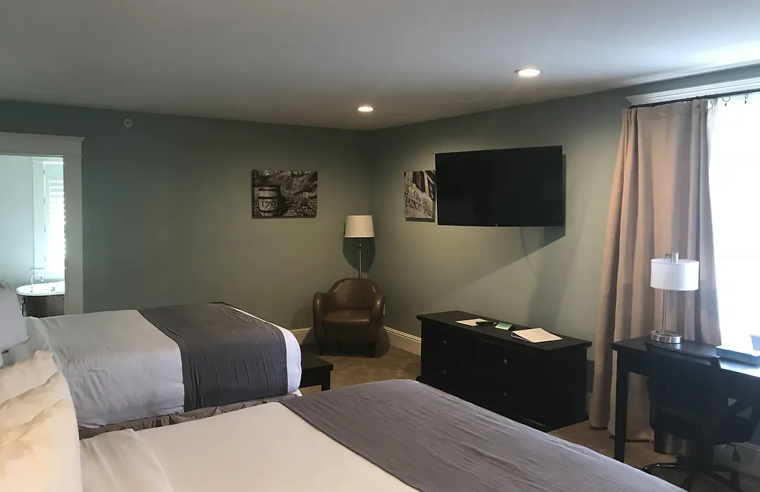 Talbott Tavern And Inn-1