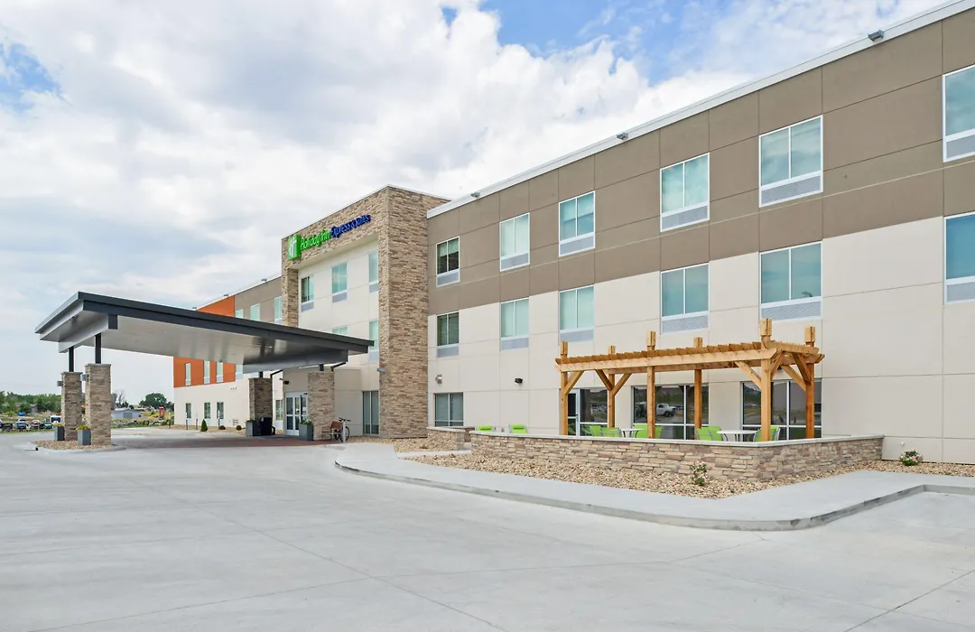 Holiday Inn Express & Suites - Chadron By Ihg-1