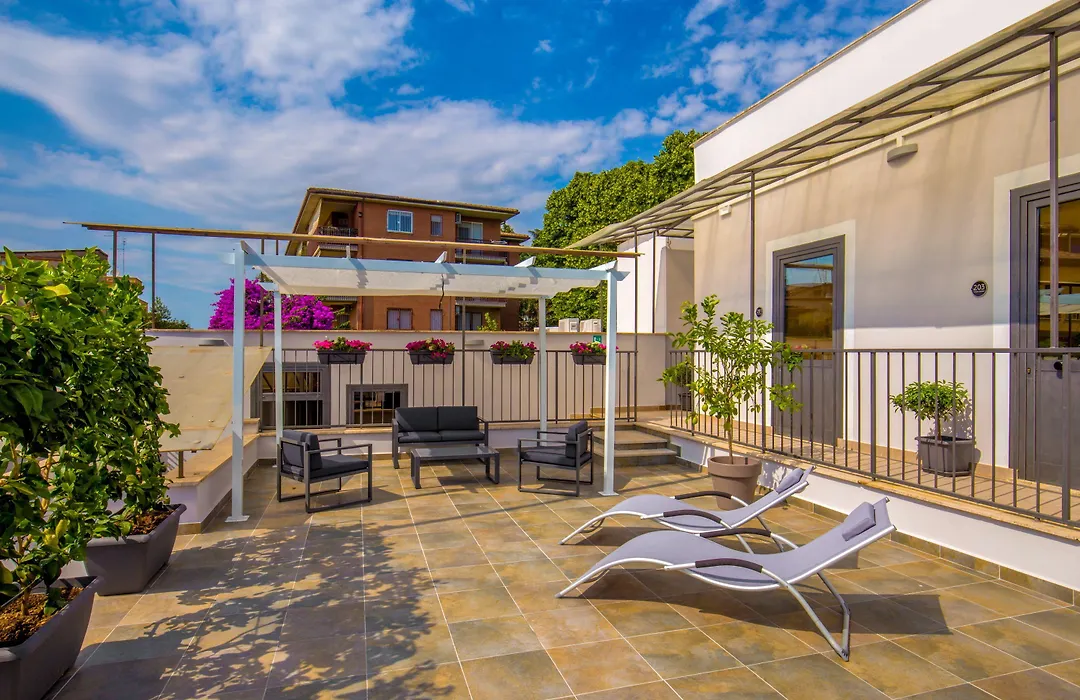 Urban Garden Hotel-1
