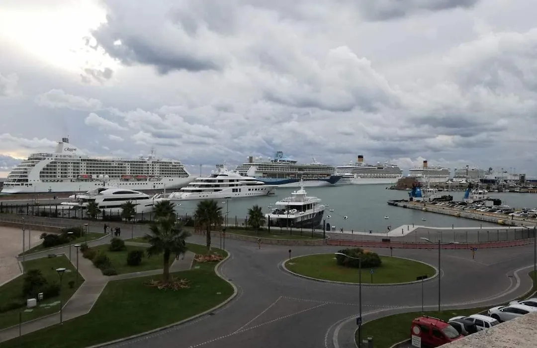 Alloggio Turistico Port View-1