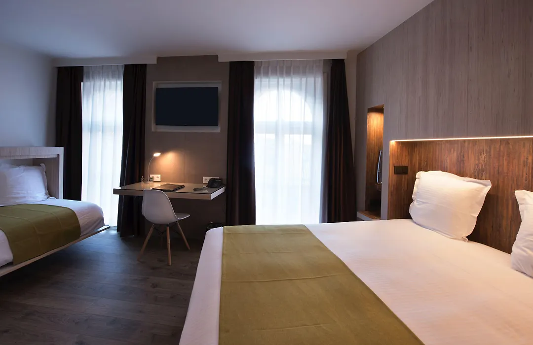 Flanders Hotel-1