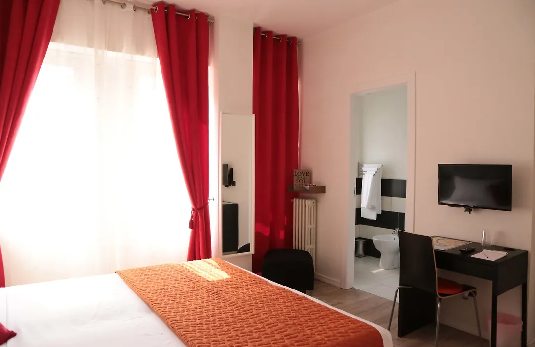 Aurelia Rooms-1