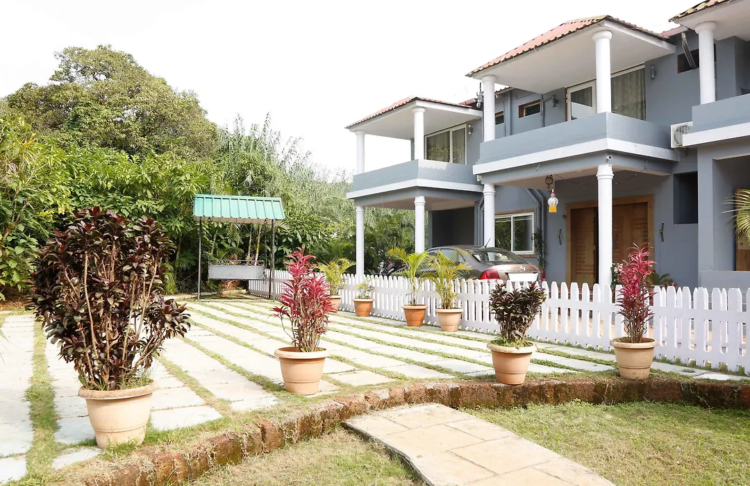 Treebo Jp Cottage With Swimming Pool-1