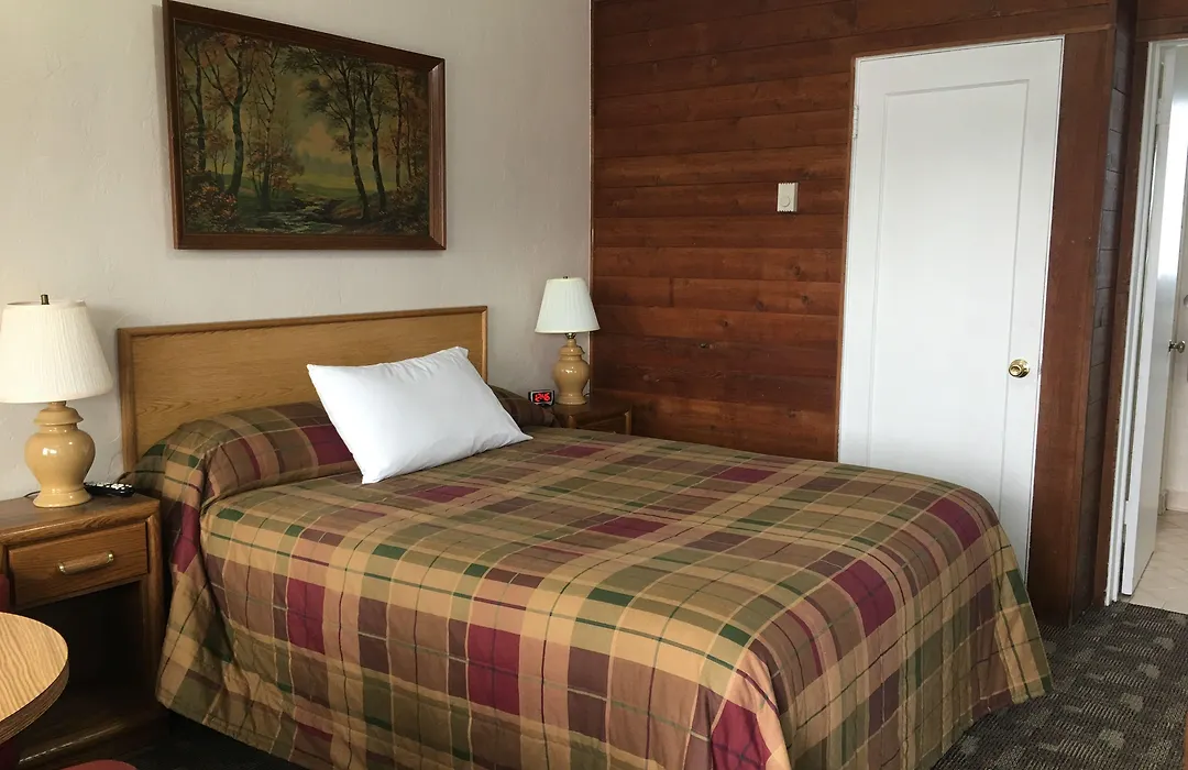 Southsider Motel-1