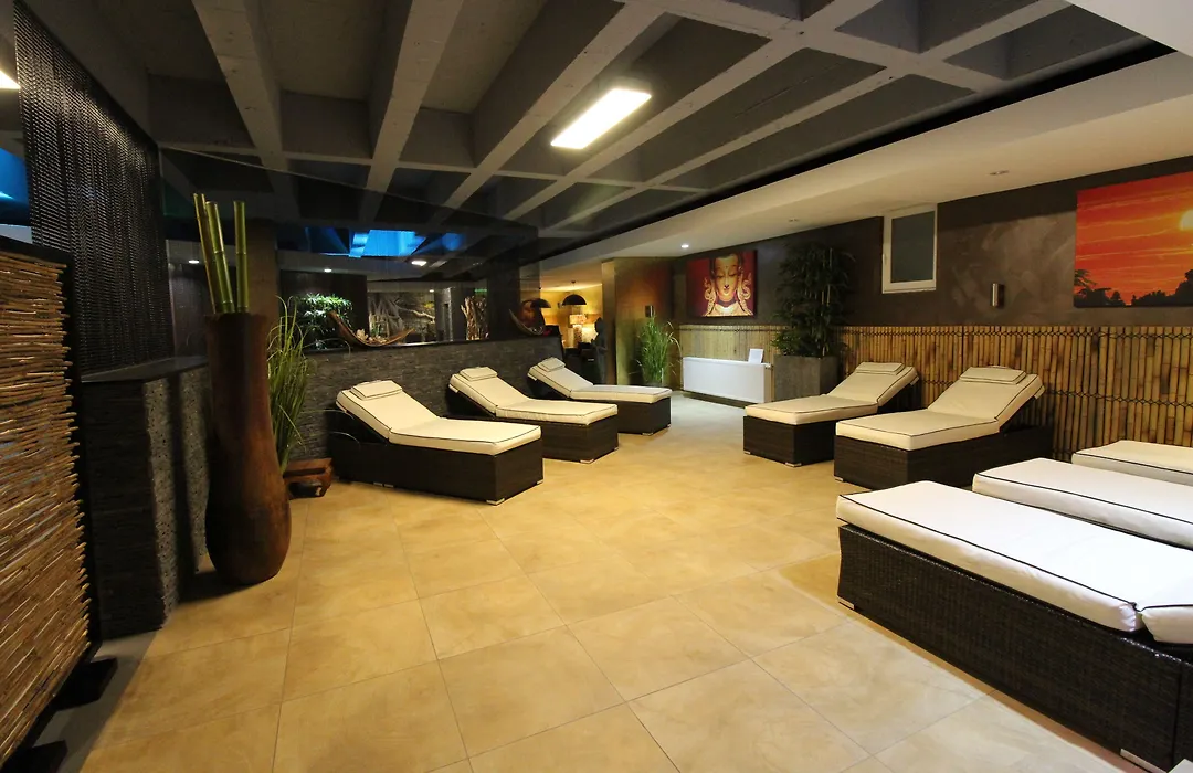 VitaLounge Sports&Spa Hotel-1