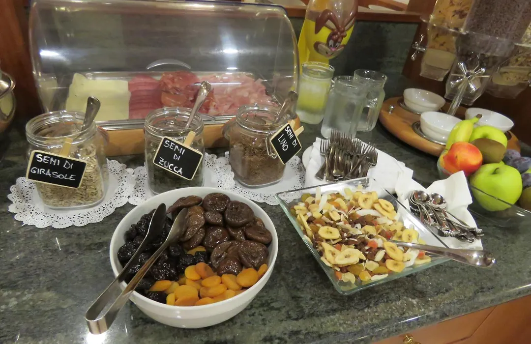 Hotel Italia-1