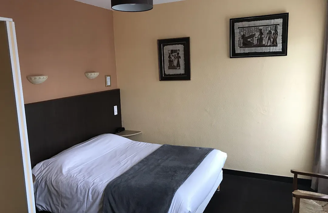 Rev Hôtel-1