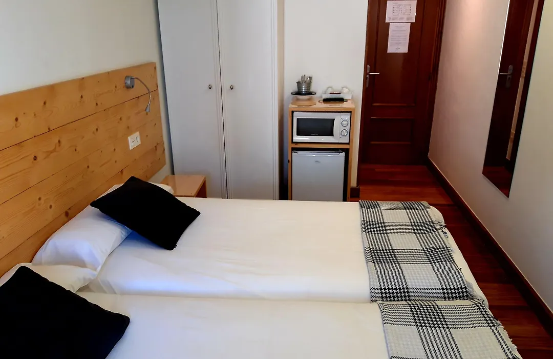 Pension Urkia-1