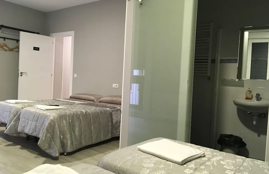 Pensión La Bilbaina - Albergue Logroño-1