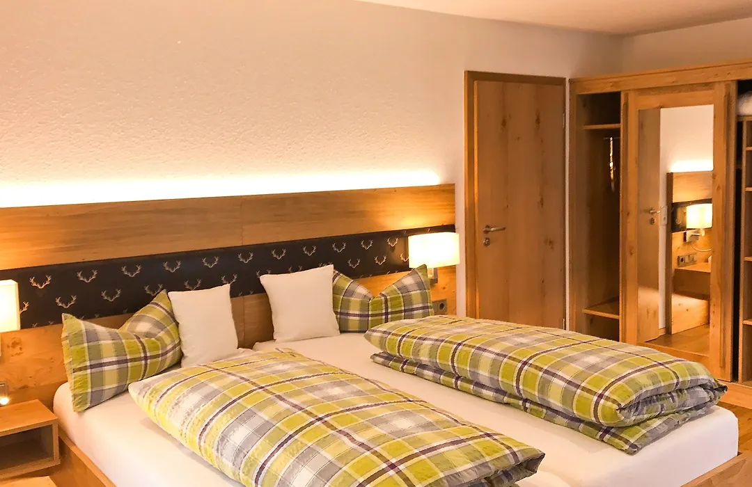 Hotel am Wiesenhang - Garni 3 Sterne Superior-1