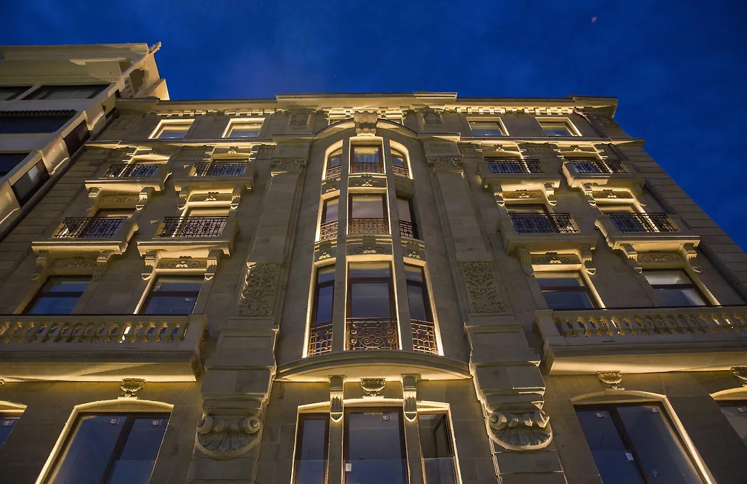 Lasala Plaza Hotel - Adults Only-1