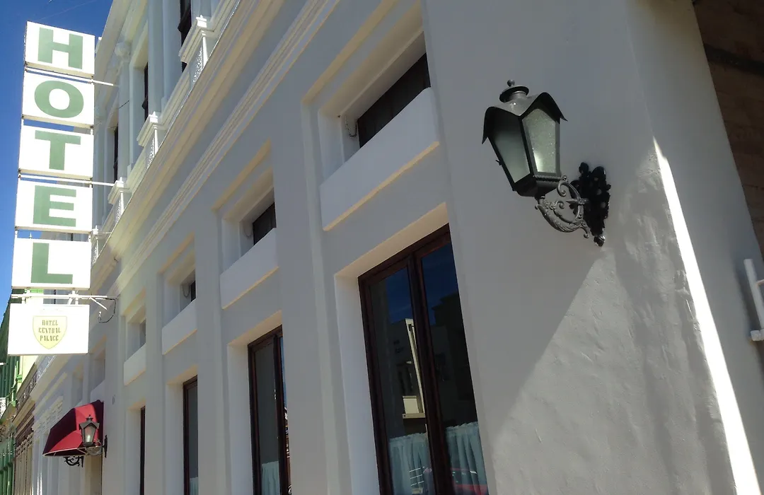 Central Palace Hotel-1