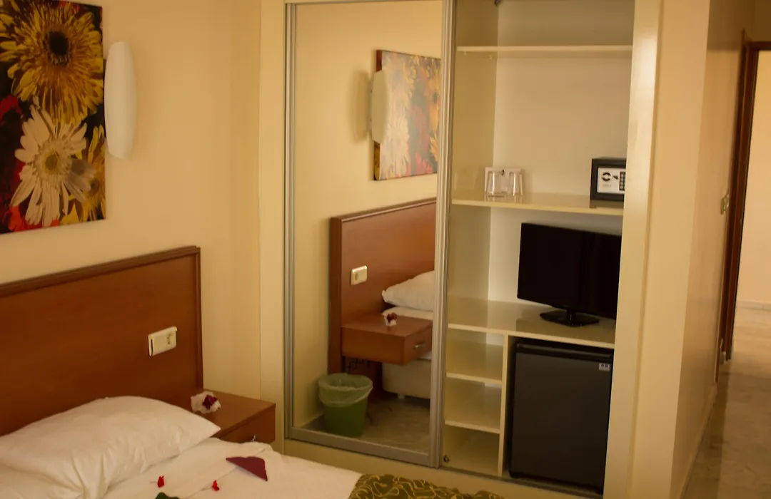 Lord Hotel-1