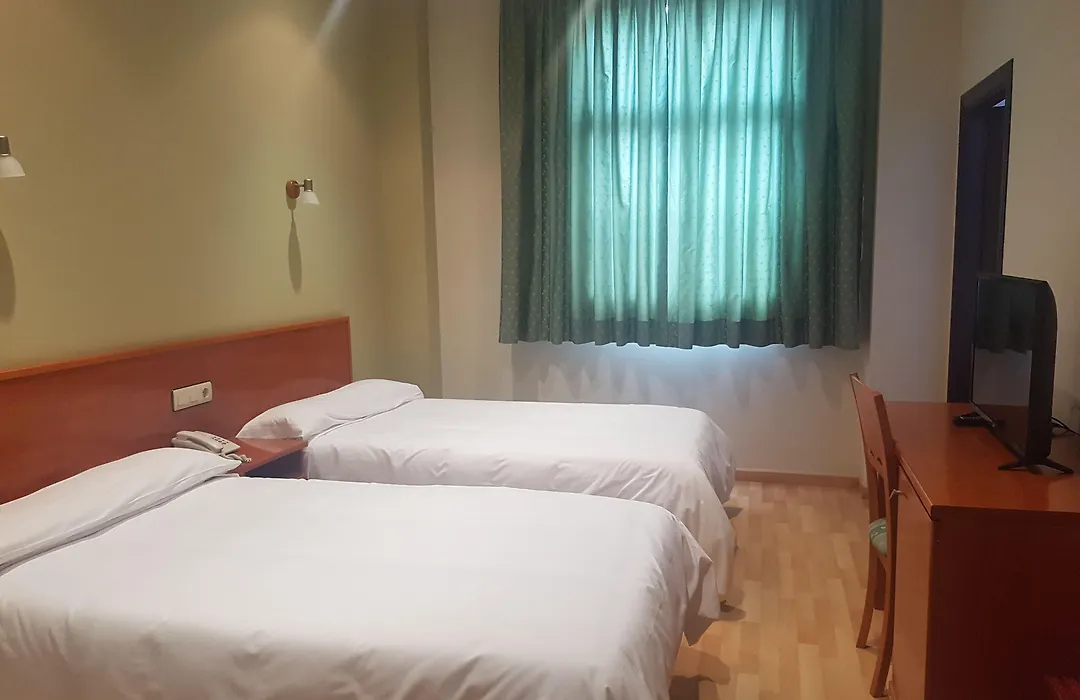 Hotel Arcea Villaviciosa-1