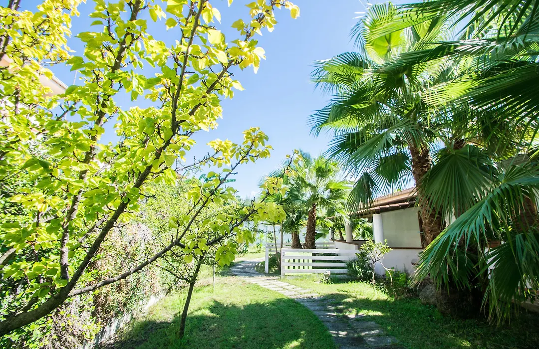 Costa Real - Garden Retreat With Private Beach, Pet Friendly-1