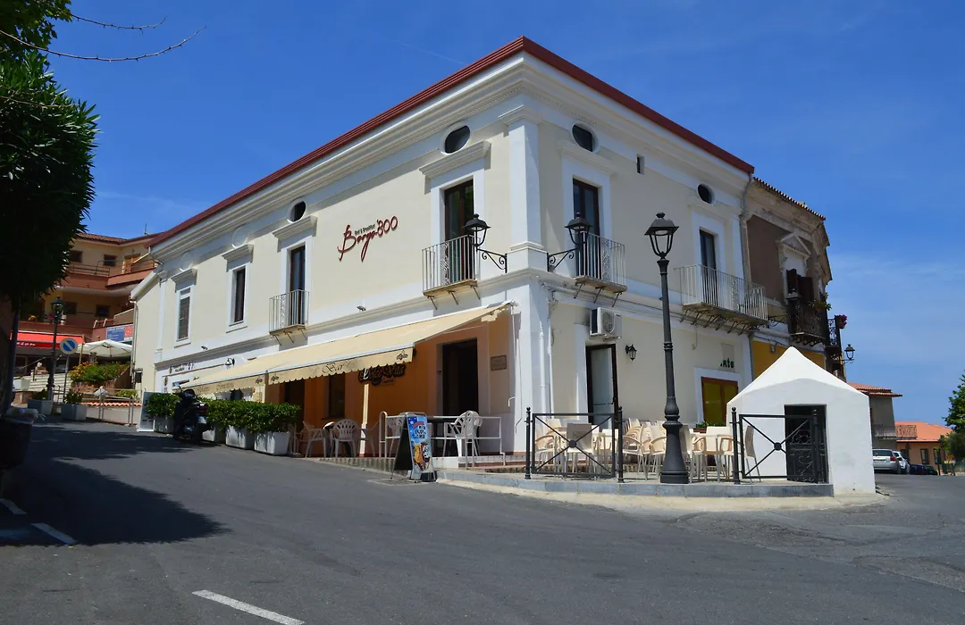 Borgo 800-1