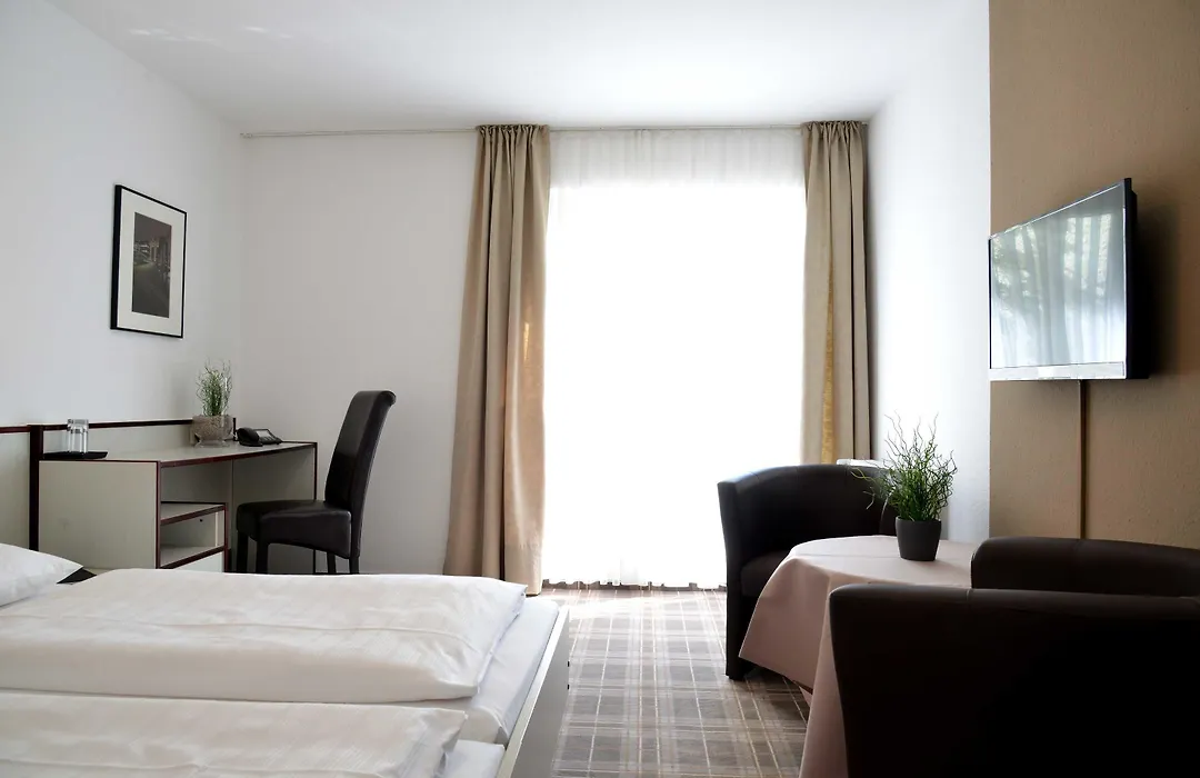 Arnimsruh Hotel garni-1