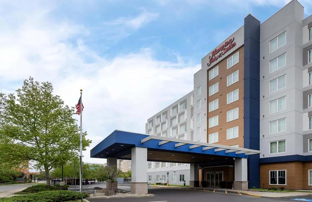 Hampton Inn & Suites By Hilton- Newark Airport Elizabeth-1