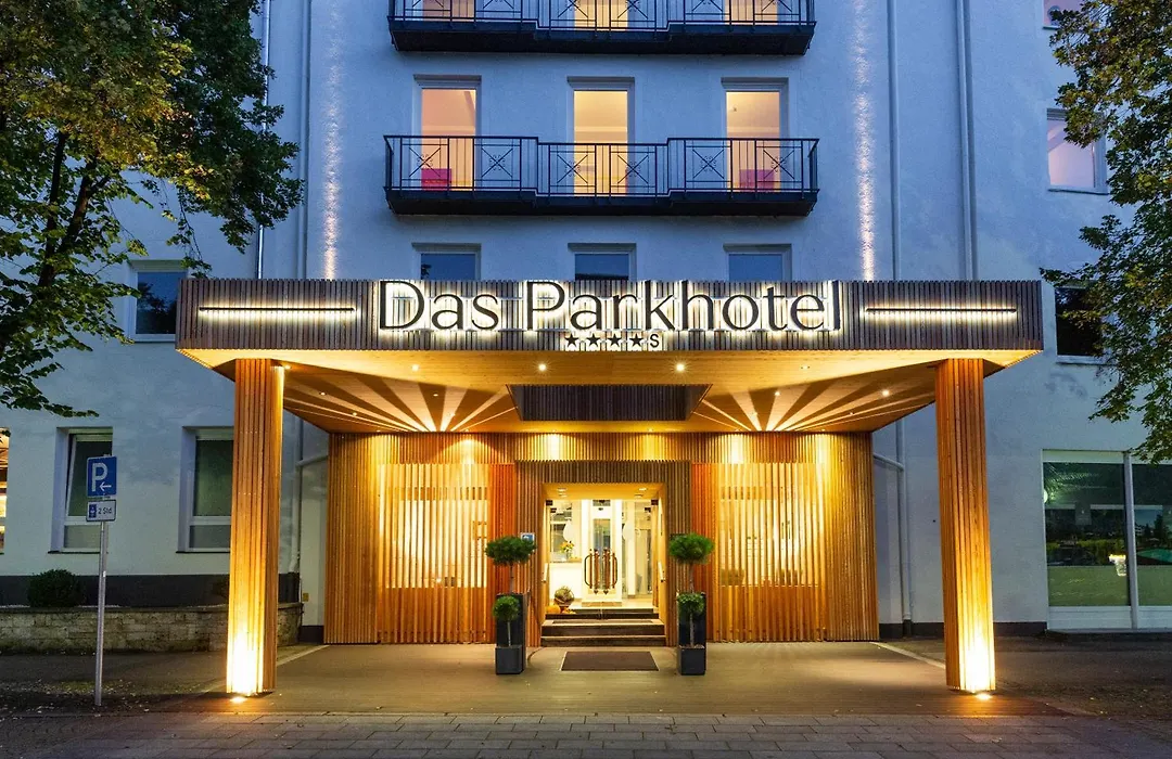 Das Parkhotel-1