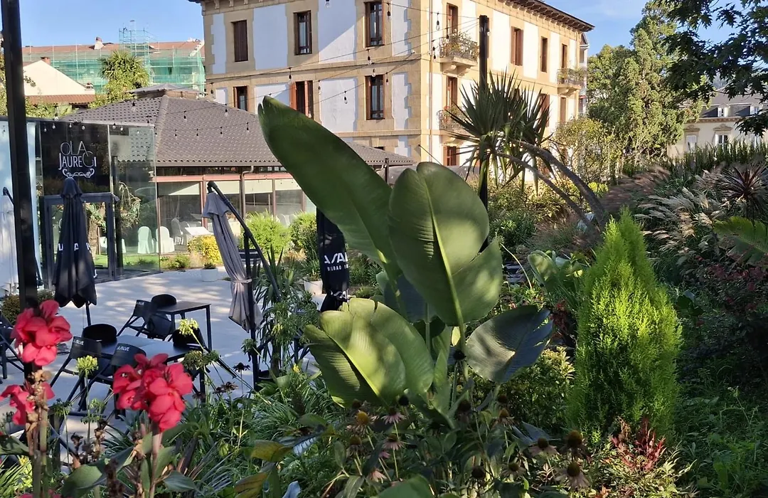 Hotel Olajauregi-1