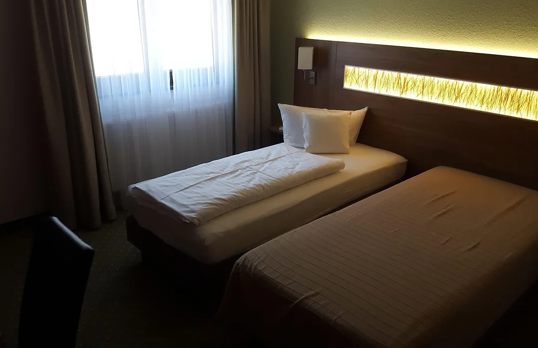 Hotel- Landgasthof Baumhof-Tenne-1