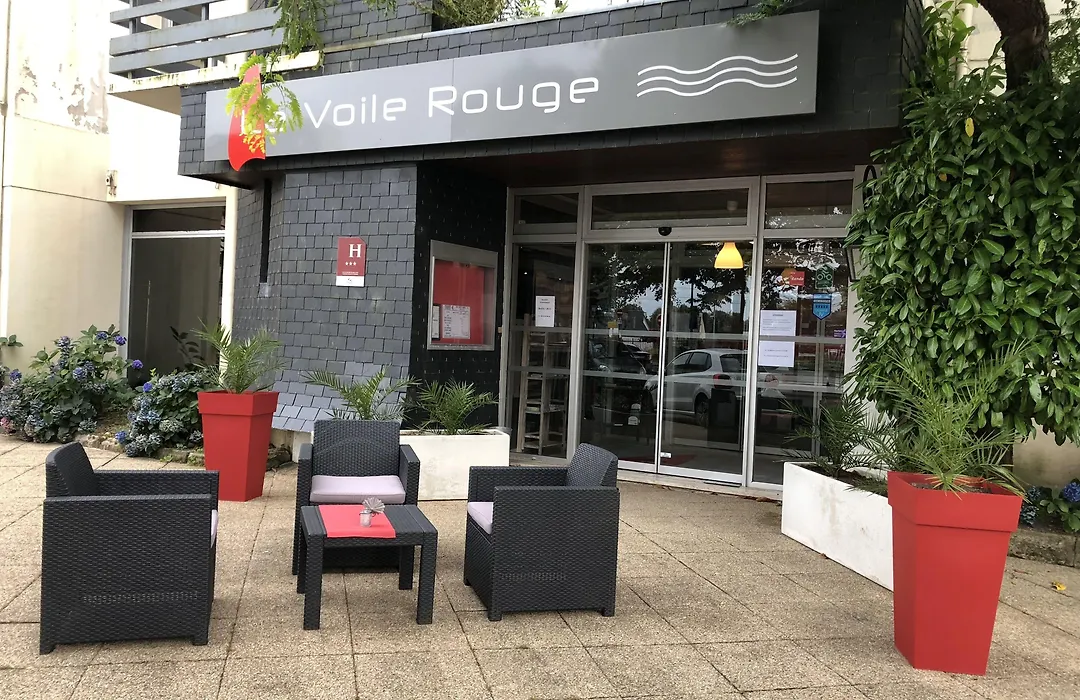 La Voile Rouge-1