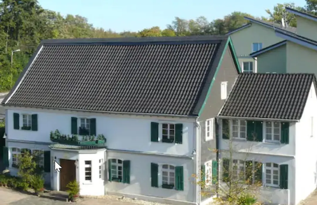 Ramada By Wyndham Duesseldorf Ratingen-1