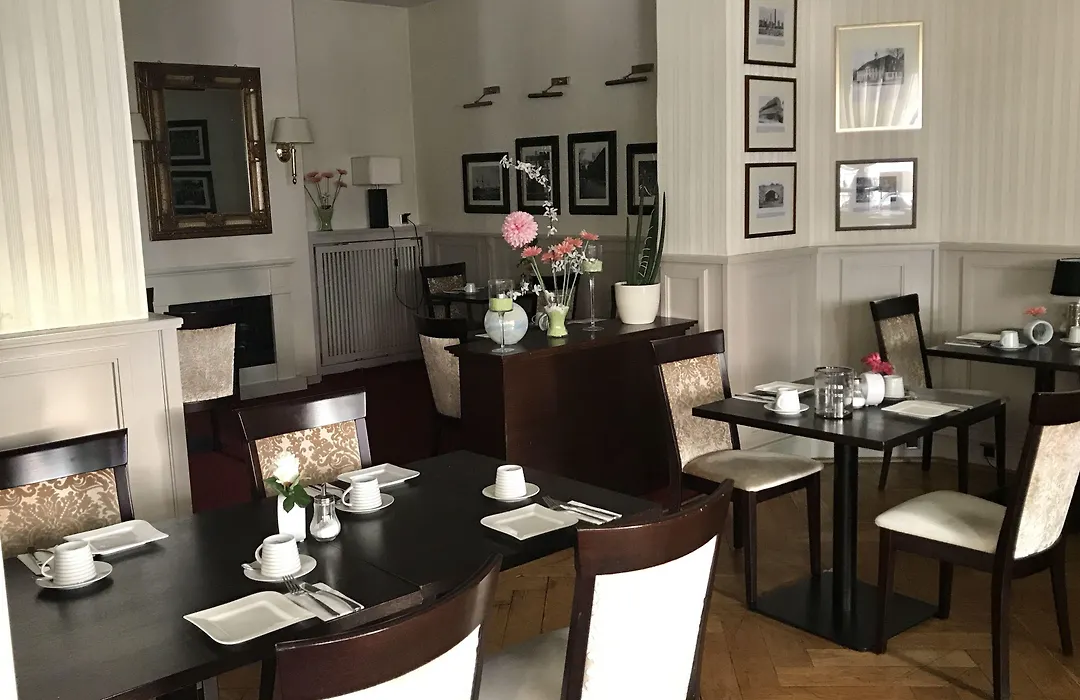 Hotel-Nachtwächter-1