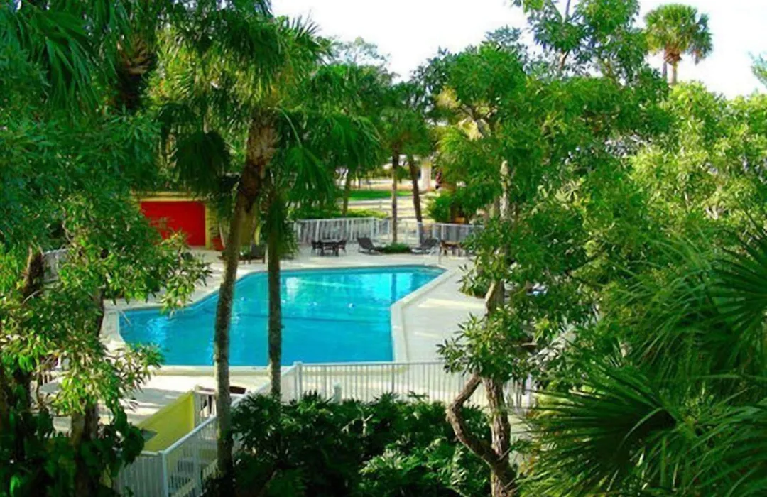 Miami Lakes Hotel And Golf-1