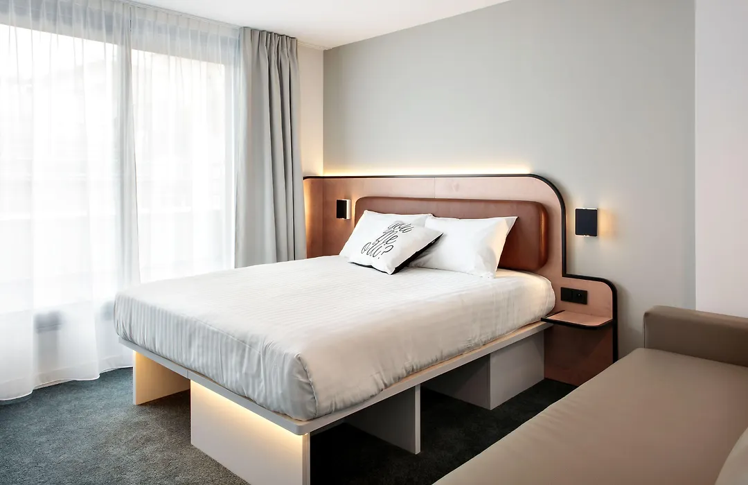 Moxy Paris Bastille-1
