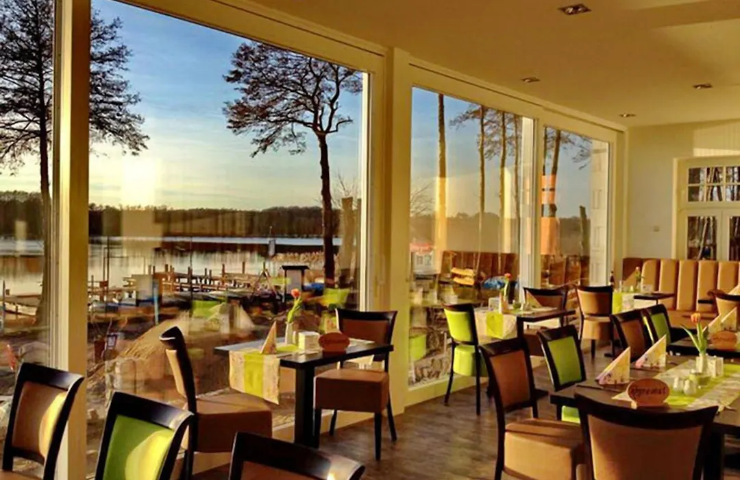 Strandhotel Mirow-1
