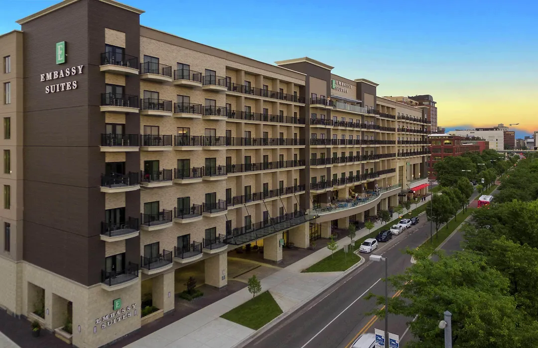 Embassy Suites By Hilton Grand Rapids Downtown-1